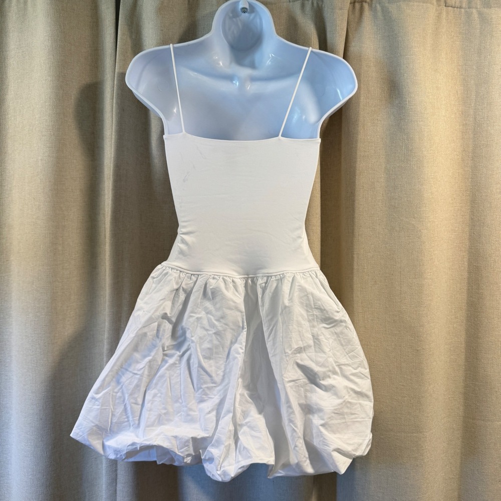 Forever 21 Sz XS White Bubble Hem Spaghetti Strap Bodycon Party Dance Dress - Picture 4 of 6